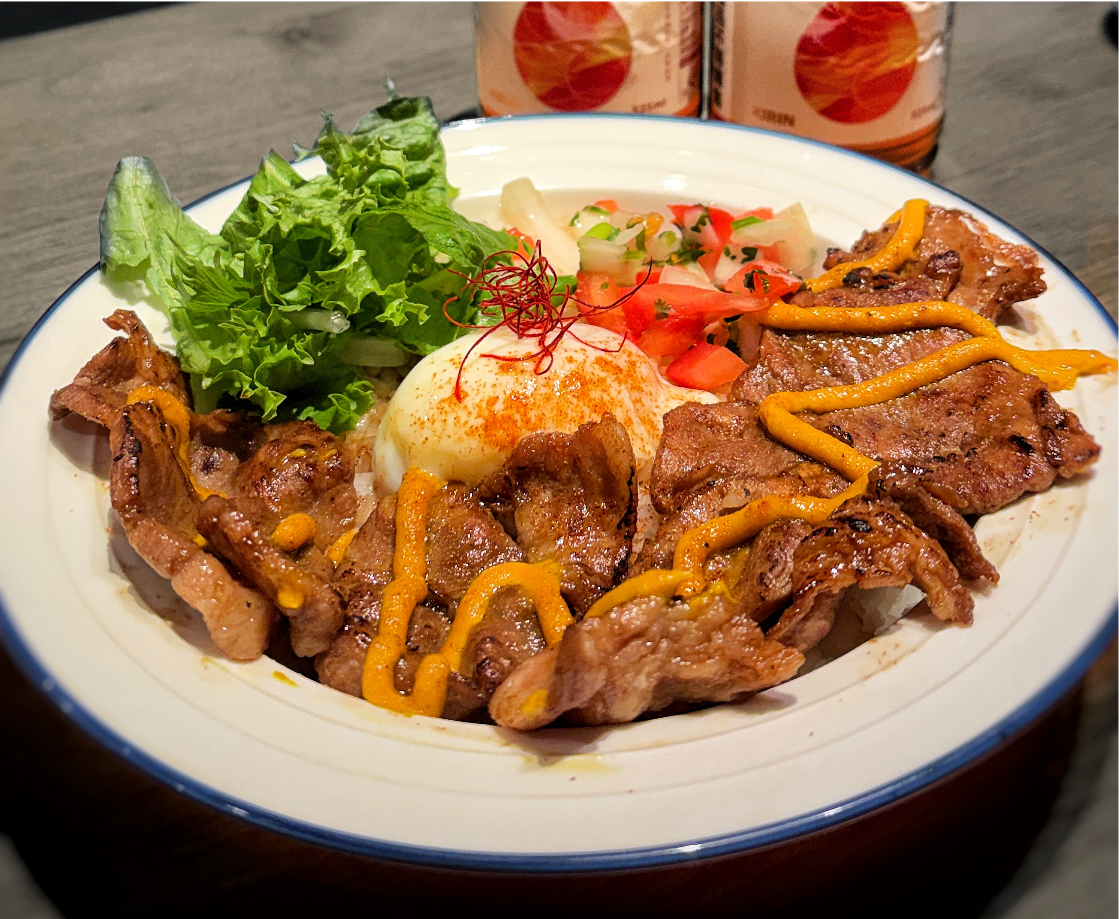 咖哩美乃滋燒肉丼